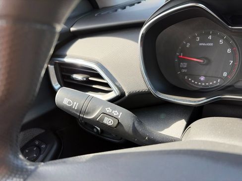 Used 2023 Chevrolet TrailBlazer LT w/ Convenience Package AWD/4WD image 16