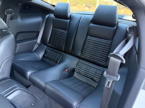 Used 2011 Ford Mustang Shelby GT500 w/ Electronics Pkg RWD image 18