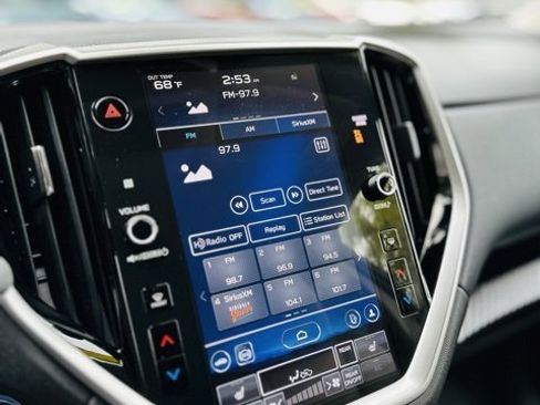 Used 2024 Subaru Ascent Premium w/ Convenience Package image 11