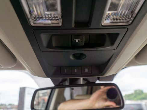 Used 2016 RAM 1500 Laramie w/ Convenience Group image 33