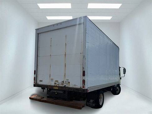 Used 2019 Isuzu NPR RWD image 20