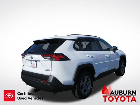 Used 2024 Toyota RAV4 LE image 8