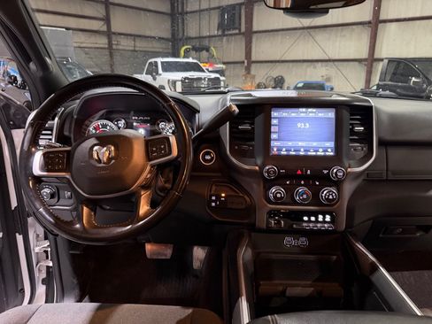 Used 2021 RAM 2500 Big Horn w/ Level 1 Equipment Group AWD/4WD image 28