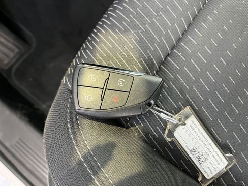 Used 2025 Chevrolet Equinox LT image 22