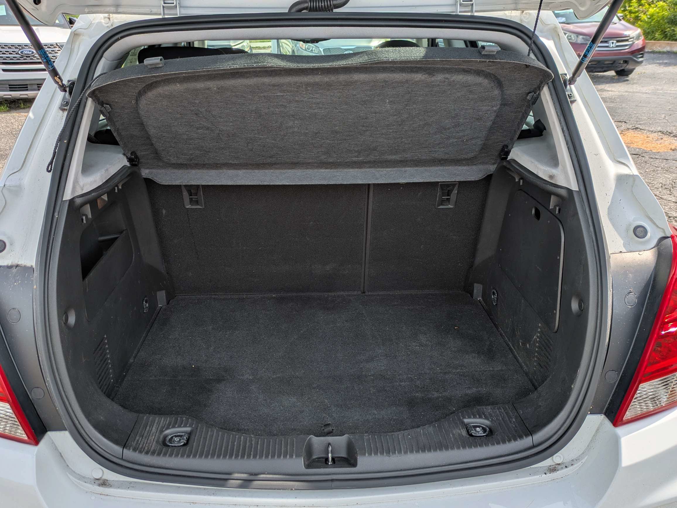 Used 2018 Chevrolet Trax LS FWD image 14