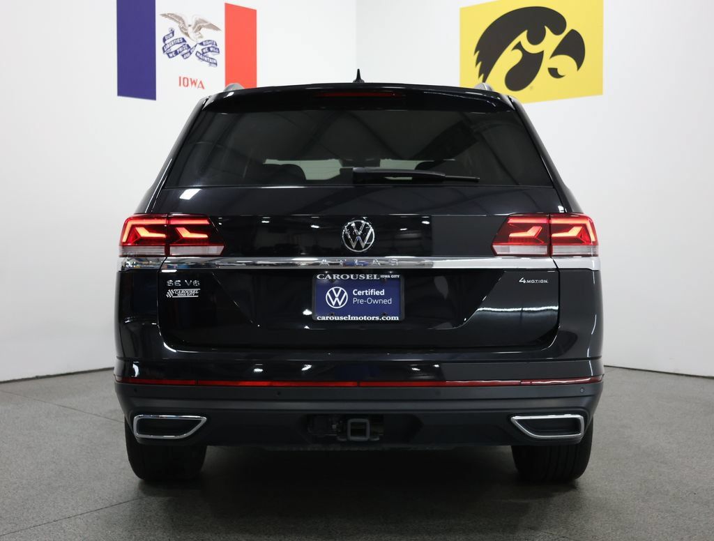 Certified 2023 Volkswagen Atlas SE w/ Black Wheel Package AWD/4WD image 11