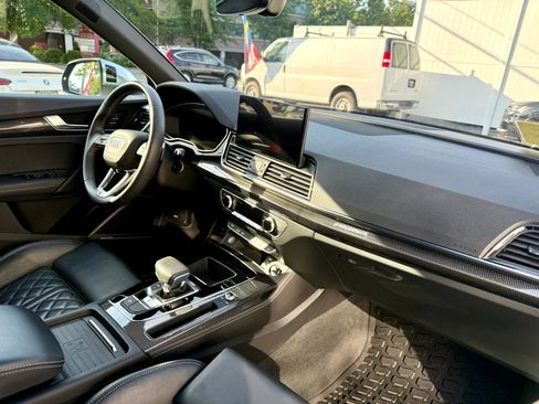 Used 2021 Audi SQ5 Premium Plus w/ Premium Plus Package image 27