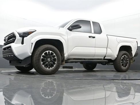 Used 2025 Toyota Tacoma SR w/ Towing Package image 23