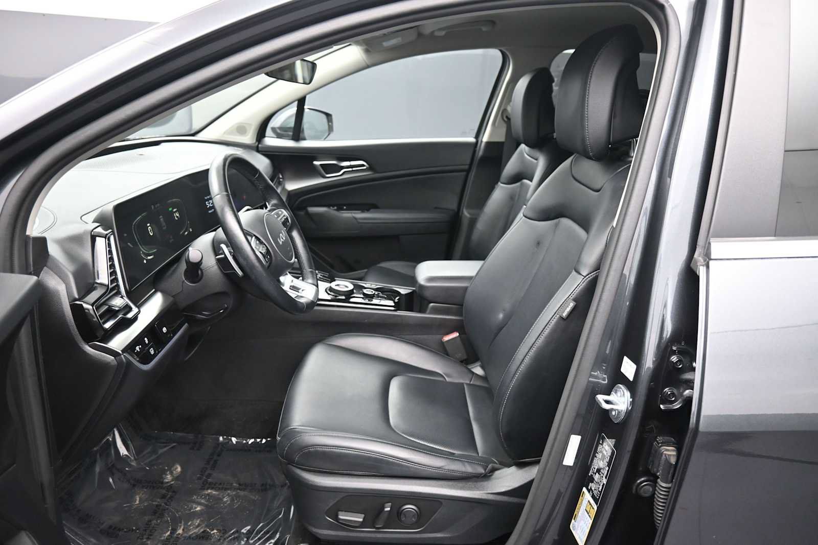Certified 2023 Kia Sportage EX AWD/4WD image 18