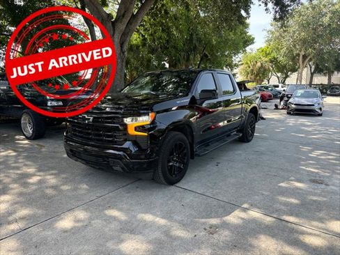 Used 2025 Chevrolet Silverado 1500 RST RWD image 1