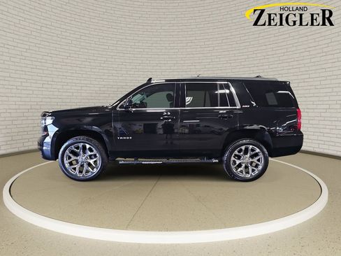 Used 2018 Chevrolet Tahoe LT w/ Z71 Midnight Edition AWD/4WD image 8