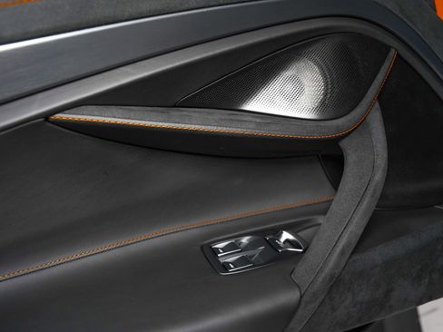 Used 2024 McLaren 750S Spider image 41