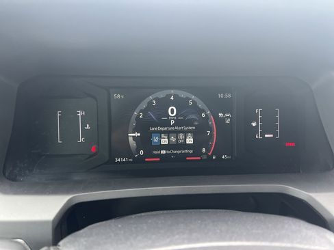 Used 2025 Toyota Tacoma SR5 AWD/4WD image 21