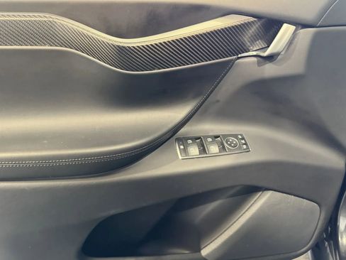 Used 2018 Tesla Model X 75D image 13