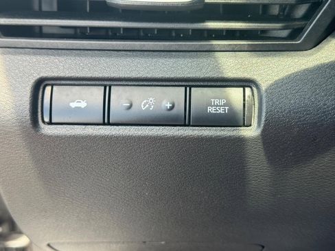 Used 2022 Nissan Altima 2.5 SR FWD image 22