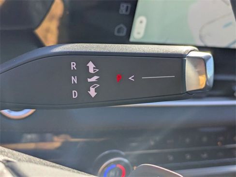 New 2026 Chevrolet Equinox LT image 23