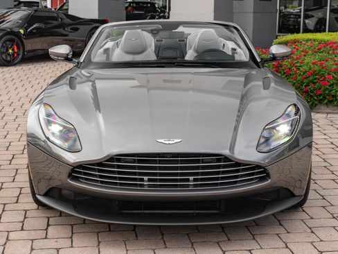 Used 2020 Aston Martin DB11 Volante RWD image 6