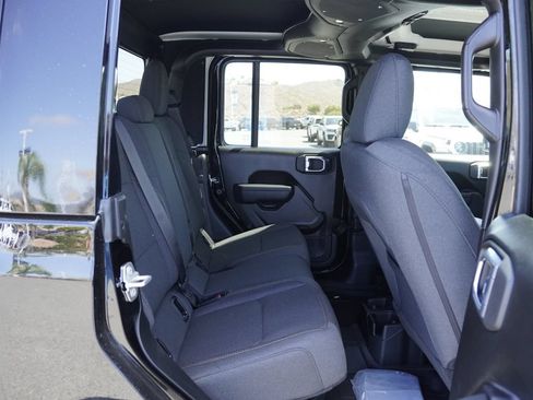New 2026 Jeep Gladiator Sport AWD/4WD image 24