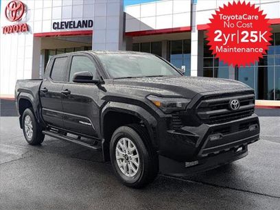 New 2025 Toyota Tacoma SR5