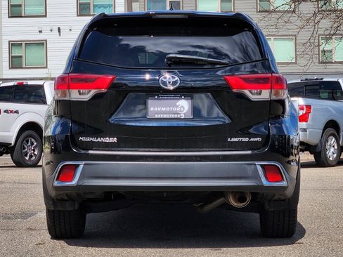 Used 2018 Toyota Highlander Limited AWD/4WD image 8