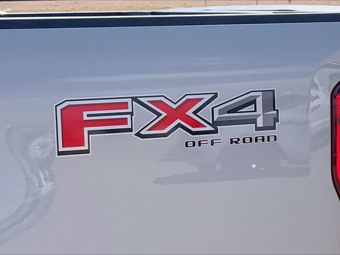 New 2026 Ford F250 Platinum AWD/4WD image 15