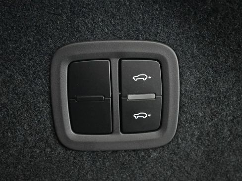 Certified 2025 Porsche Cayenne Turbo GT AWD/4WD image 35