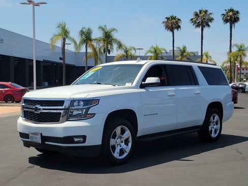 Used 2016 Chevrolet Suburban LT RWD image 35