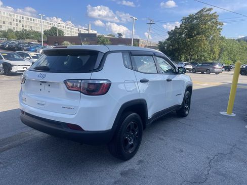 Used 2020 Jeep Compass Sport AWD/4WD image 8