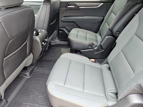 New 2026 GMC Acadia AT4 w/ Luxury Package image 23