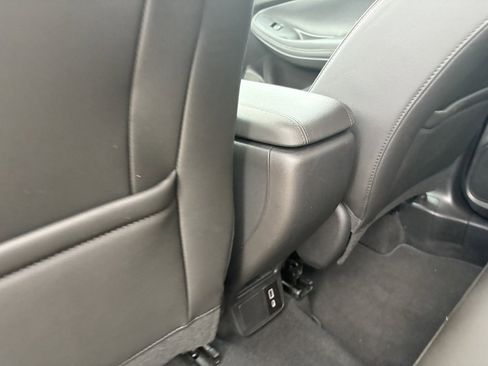 Used 2024 Buick Encore GX Sport Touring image 19