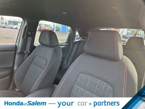 Used 2023 Honda HR-V Sport image 11