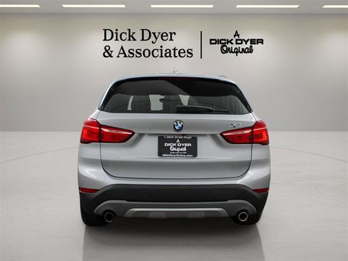 Used 2018 BMW X1 xDrive28i image 3