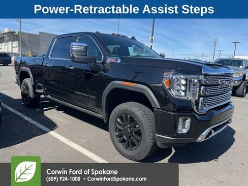 Used 2022 GMC Sierra 2500 Denali w/ Denali Black Diamond Edition image 10
