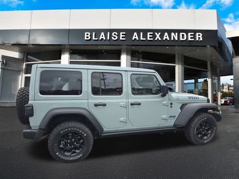 Used 2023 Jeep Wrangler Unlimited w/ Sun & Screen Package image 2