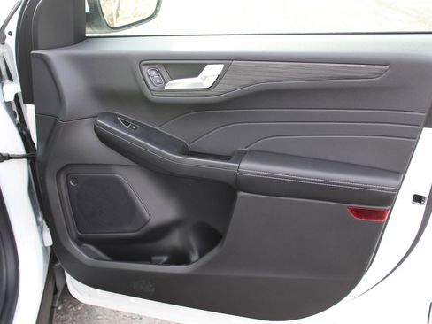 New 2026 Ford Escape Platinum image 12