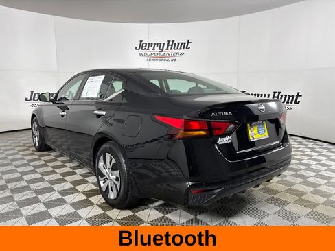 Used 2023 Nissan Altima 2.5 S FWD image 9