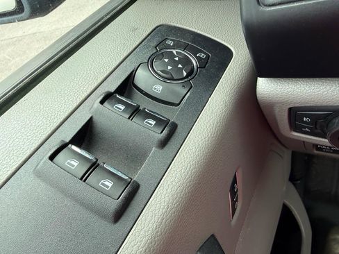 Used 2019 Ford F150 XL w/ Equipment Group 101A Mid AWD/4WD image 11