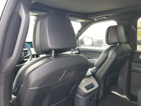 New 2026 Lincoln Navigator Reserve AWD/4WD image 28