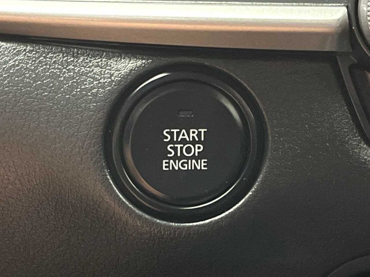 Certified 2025 MAZDA CX-30 AWD 2.5 S w/ Select Sport Pkg image 15