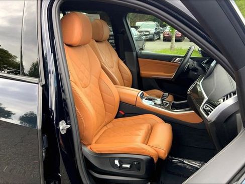 Used 2023 BMW X5 xDrive40i w/ M Sport Package AWD/4WD image 7