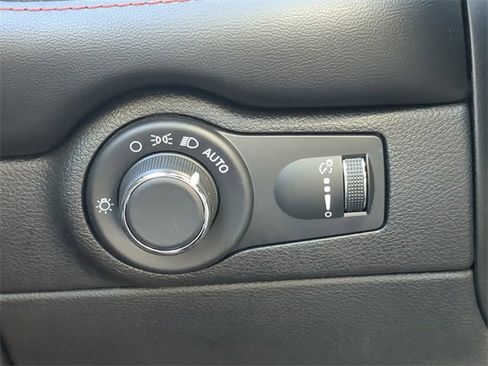 Used 2024 Dodge Durango GT image 31