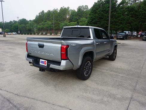 Used 2024 Toyota Tacoma TRD Sport w/ TRD Sport Upgrade Package AWD/4WD image 24