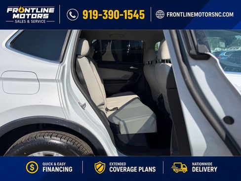 Used 2018 Volkswagen Tiguan SE FWD image 14