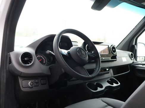 New 2026 Mercedes-Benz C 300 4MATIC Sedan image 22
