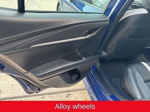 Used 2025 Toyota Camry SE w/ Convenience Package image 24