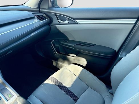 Used 2019 Honda Civic LX image 21