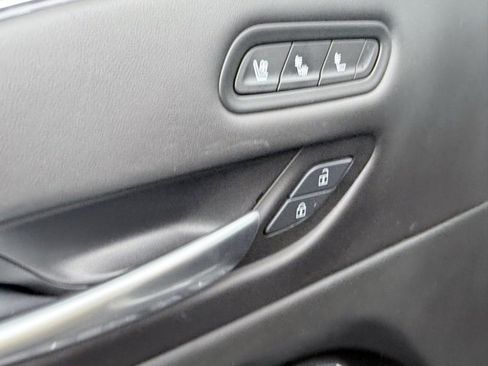 Used 2024 Cadillac Escalade Sport Platinum w/ LPO, ONYX Package image 34