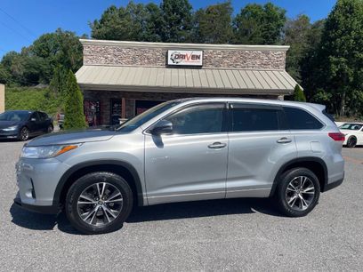 Used 2018 Toyota Highlander FWD V6