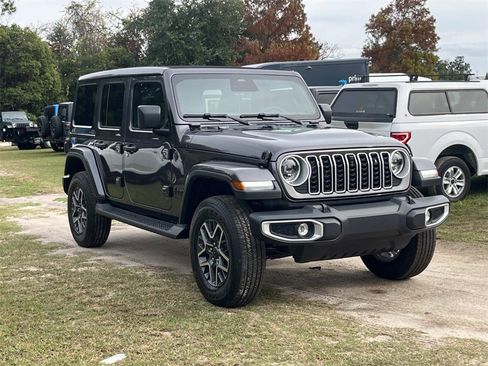 New 2026 Jeep Wrangler Sahara image 7