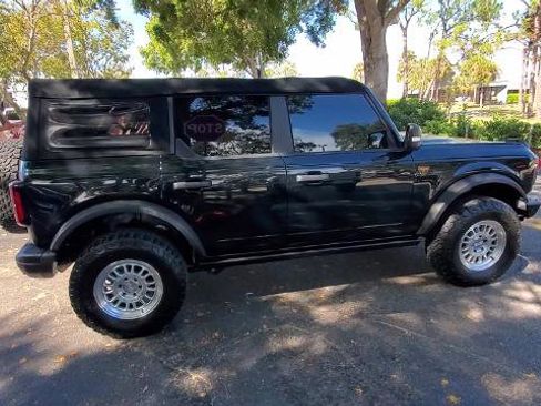 Used 2022 Ford Bronco Badlands image 45